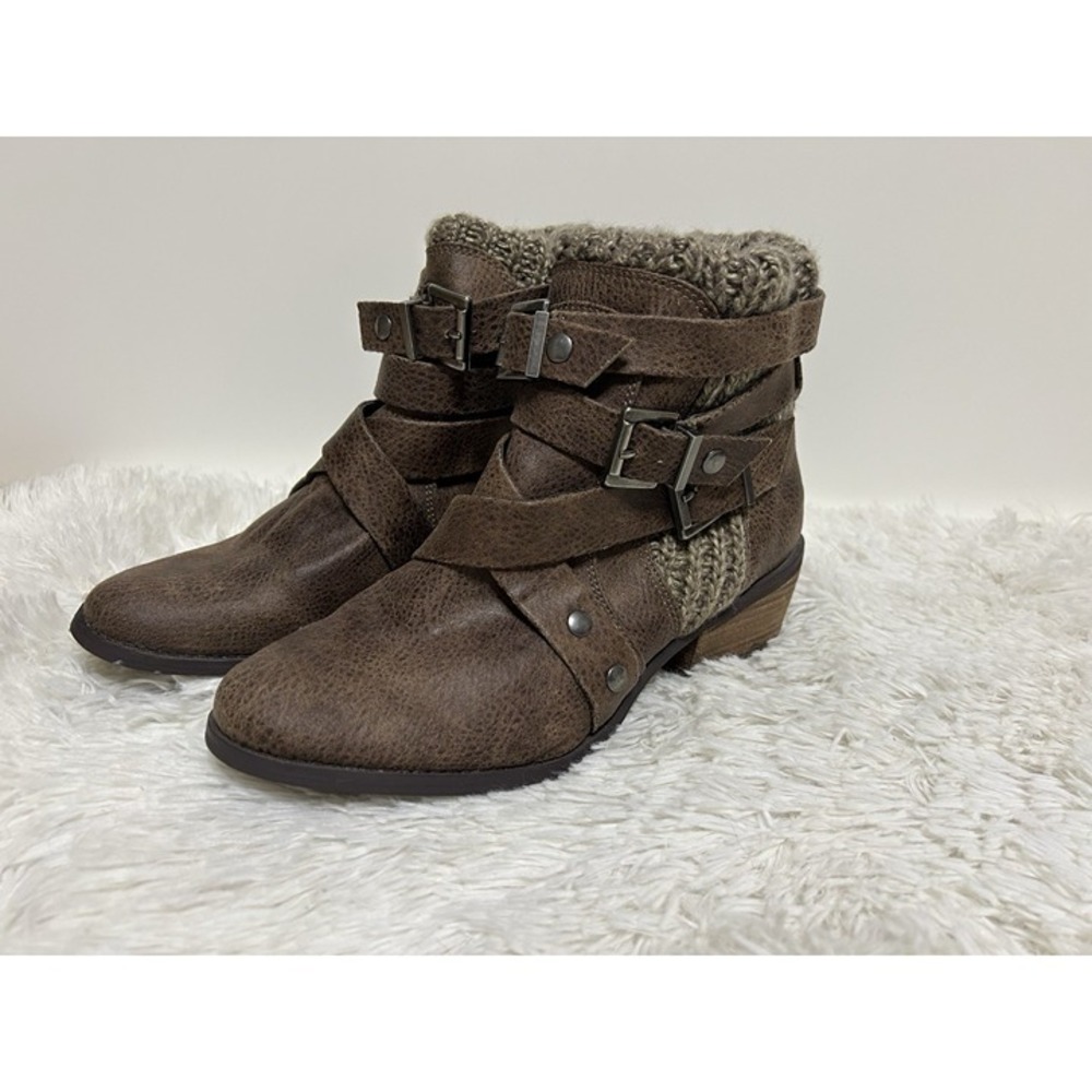 Not Rated Faux Leather Brown Sweater Ankle Bootie Boots Size 9